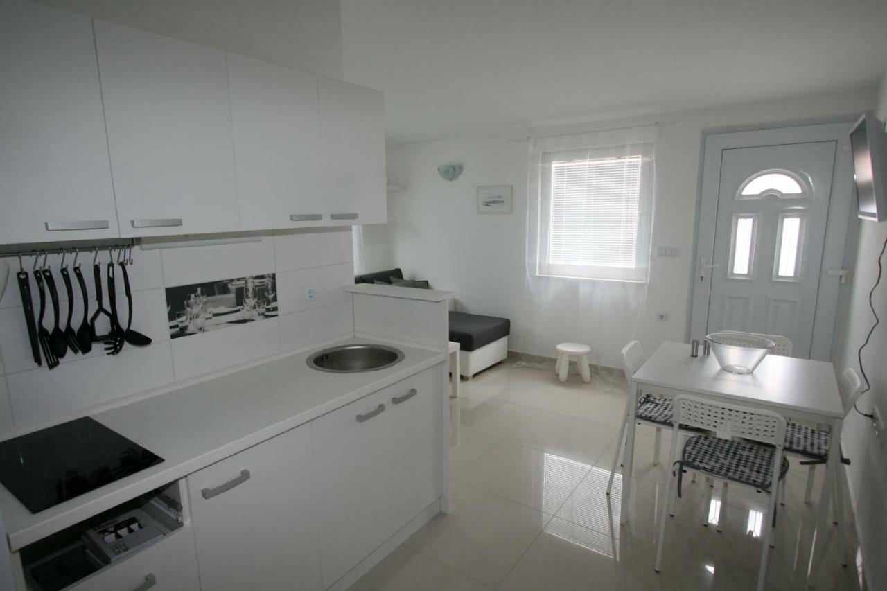 Apartmani Popovic Nin Exterior photo